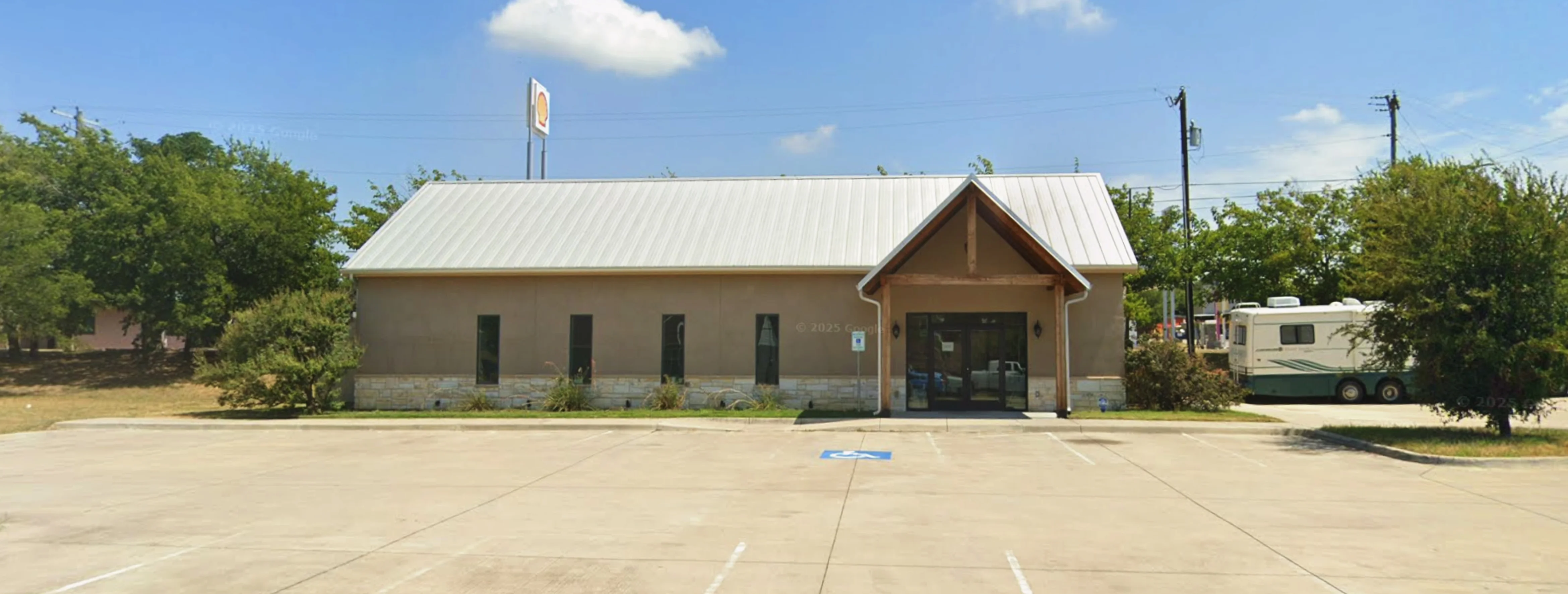 Exterior view of Islamic Center of Lake Worth Fort Worth building